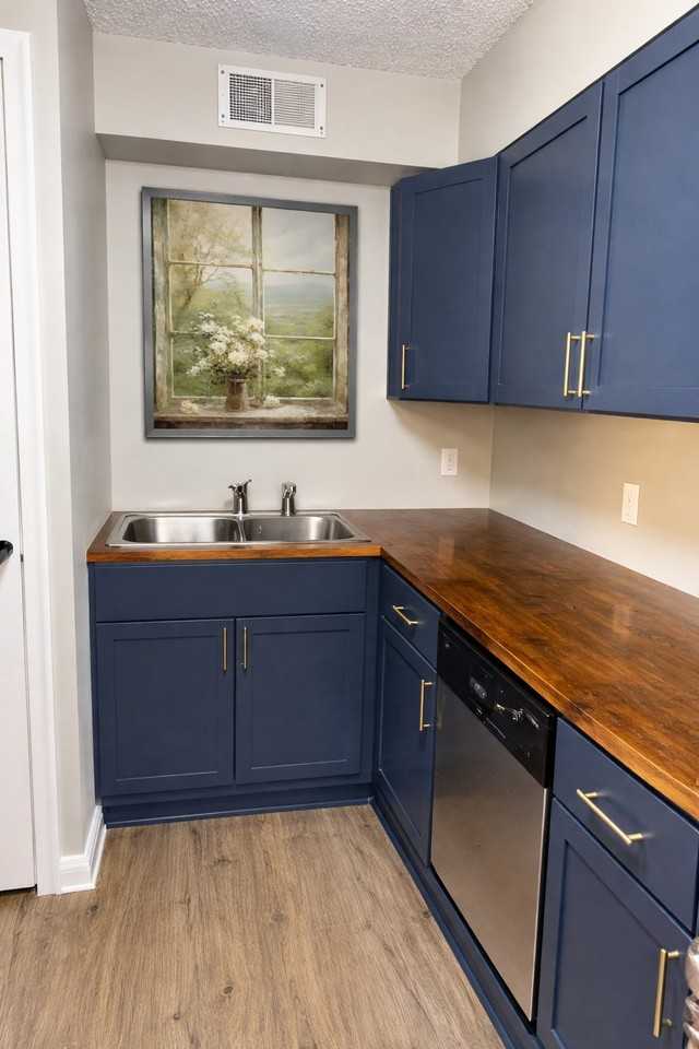 324 Block St #L - Photo 2 of 7