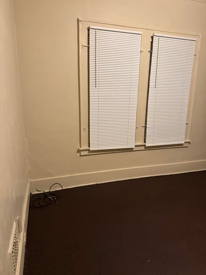 5036 Dailey St - Photo 3 of 17