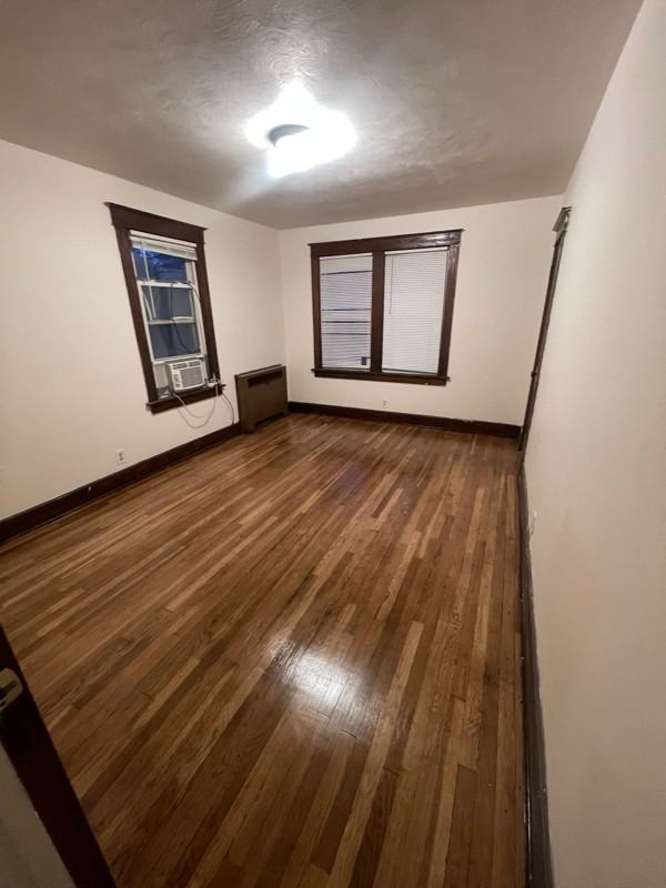 734 Riverside Dr #2R - Photo 2 of 6