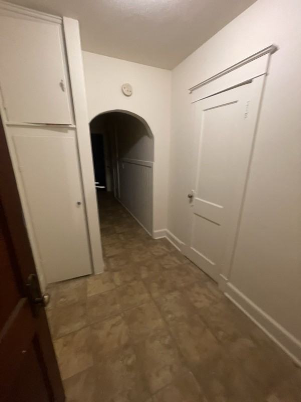 734 Riverside Dr #2R - Photo 5 of 6