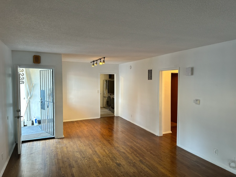 3236 Larissa Dr - Photo 5 of 19