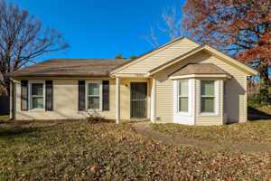 featured image of 7900 Rochelle Rd