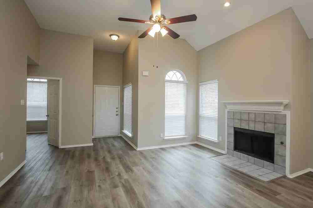 2124 Creek Royal Dr - Photo 5 of 16