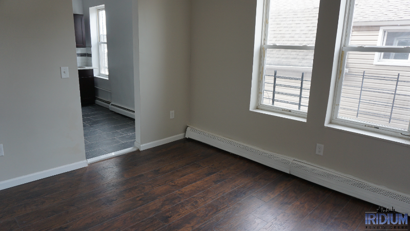 447 N 5th St #3D - Photo 6 of 7