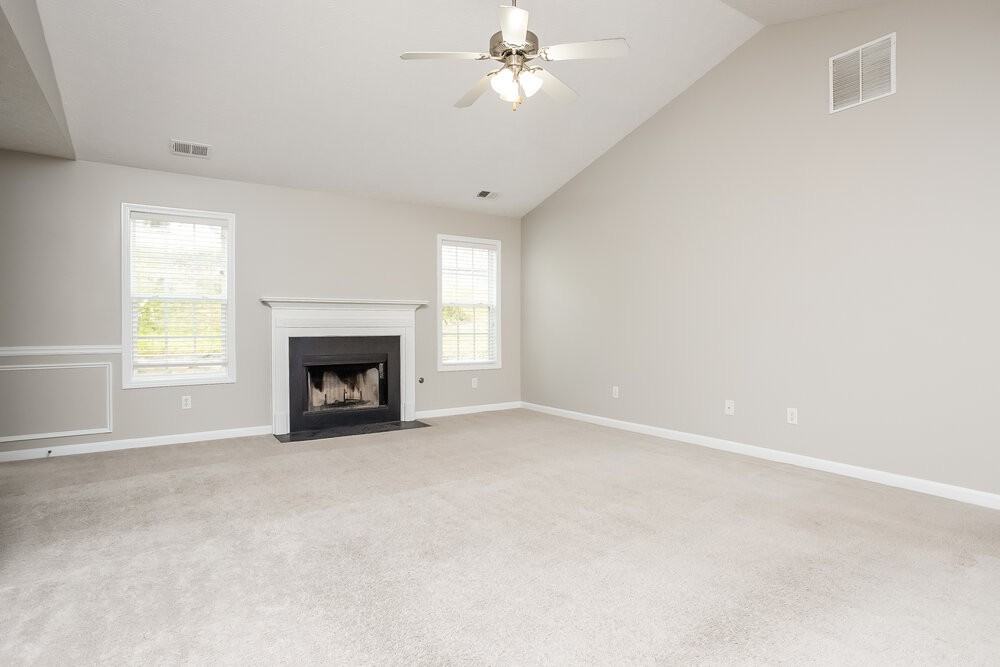 226 Overlook Ct - Photo 3 of 16