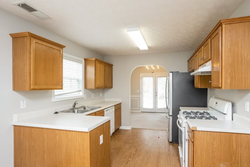 226 Overlook Ct - Photo 6 of 16