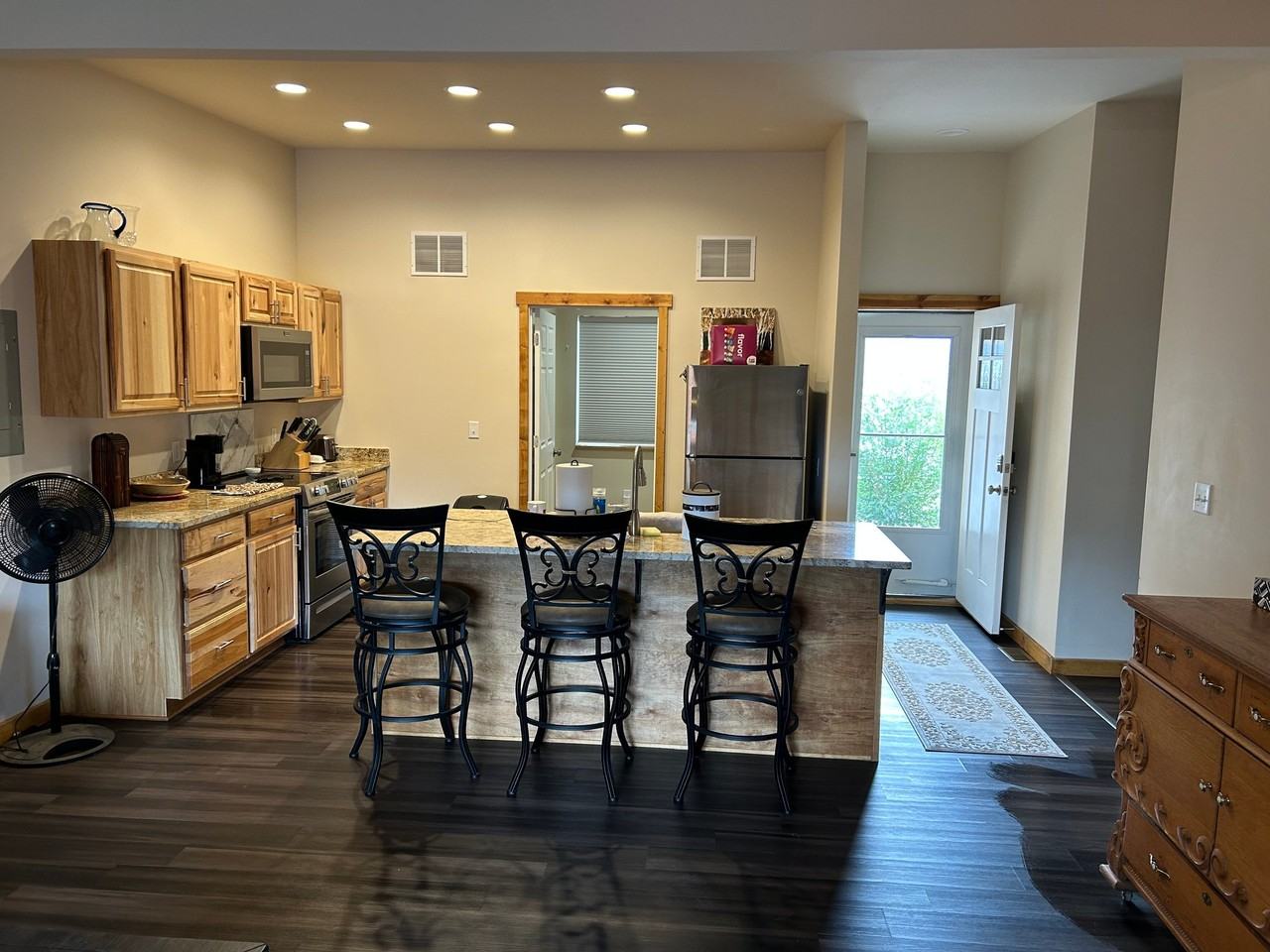 351 W Buttercup Way - Photo 7 of 13