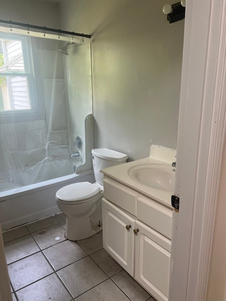 1723 Glenview Pl - Photo 6 of 11