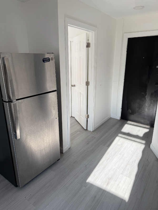 207 E Broad St #4 - Photo 3 of 8