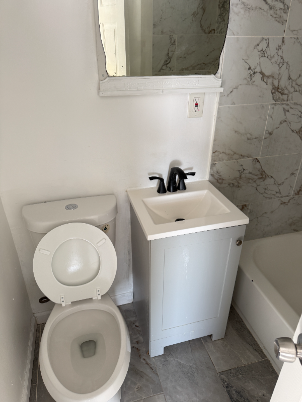 207 E Broad St #4 - Photo 7 of 8