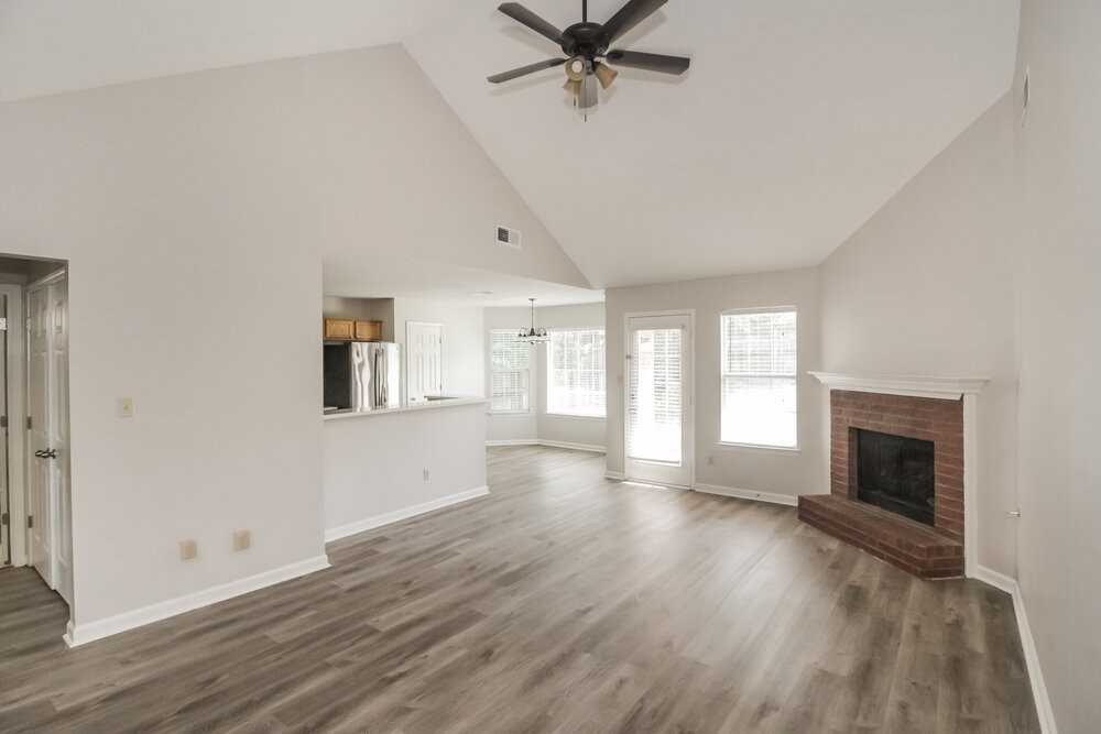 6987 Country Walk Dr - Photo 5 of 19