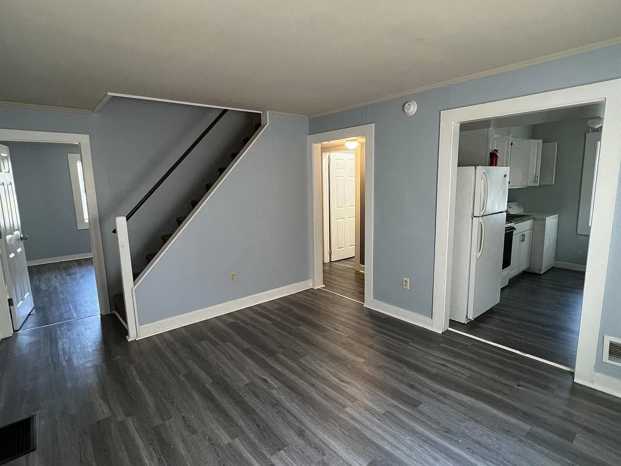 306 Carrollton Ave - Photo 3 of 16