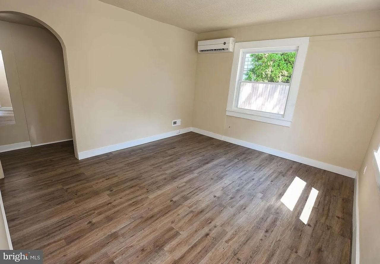 1014 Cecil St - Photo 3 of 17