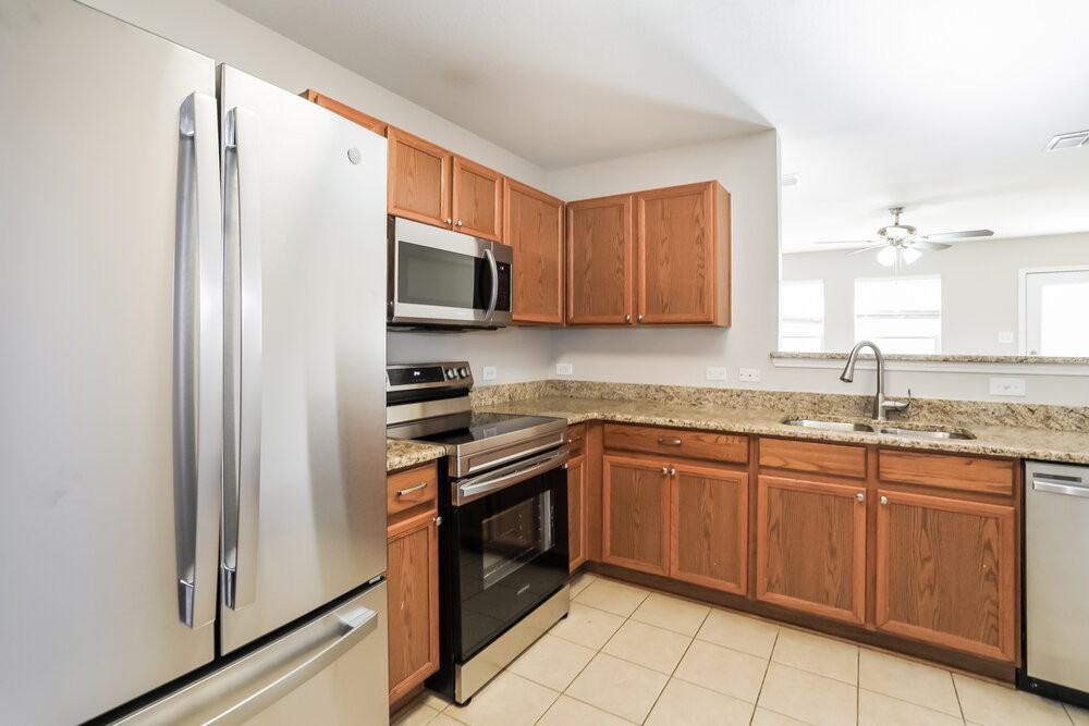 1428 Waterford Dr - Photo 7 of 16