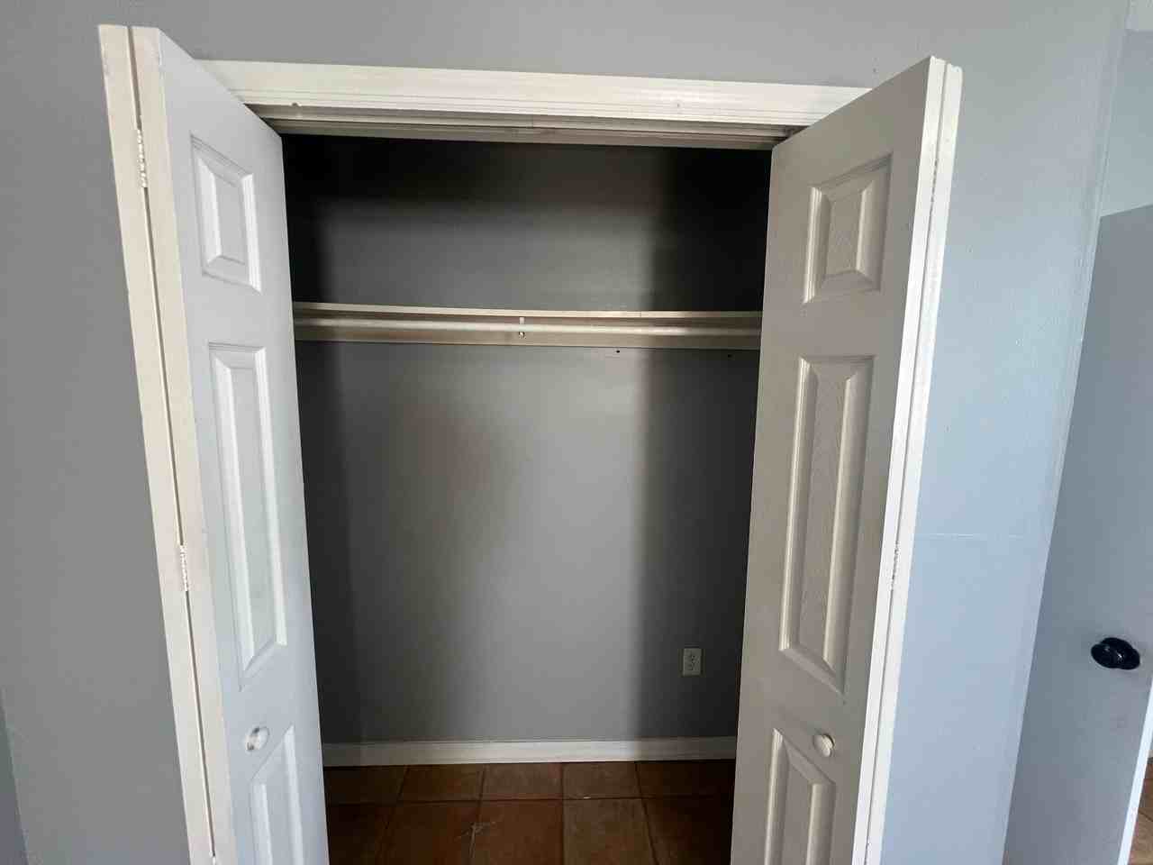 600 Pennsylvania Ave #1 - Photo 3 of 5
