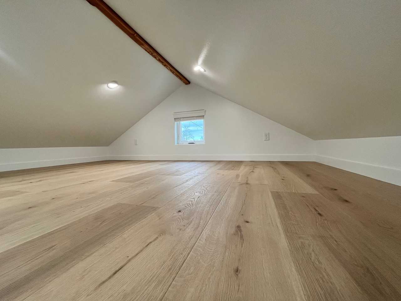 1144 Helena St - Photo 3 of 11