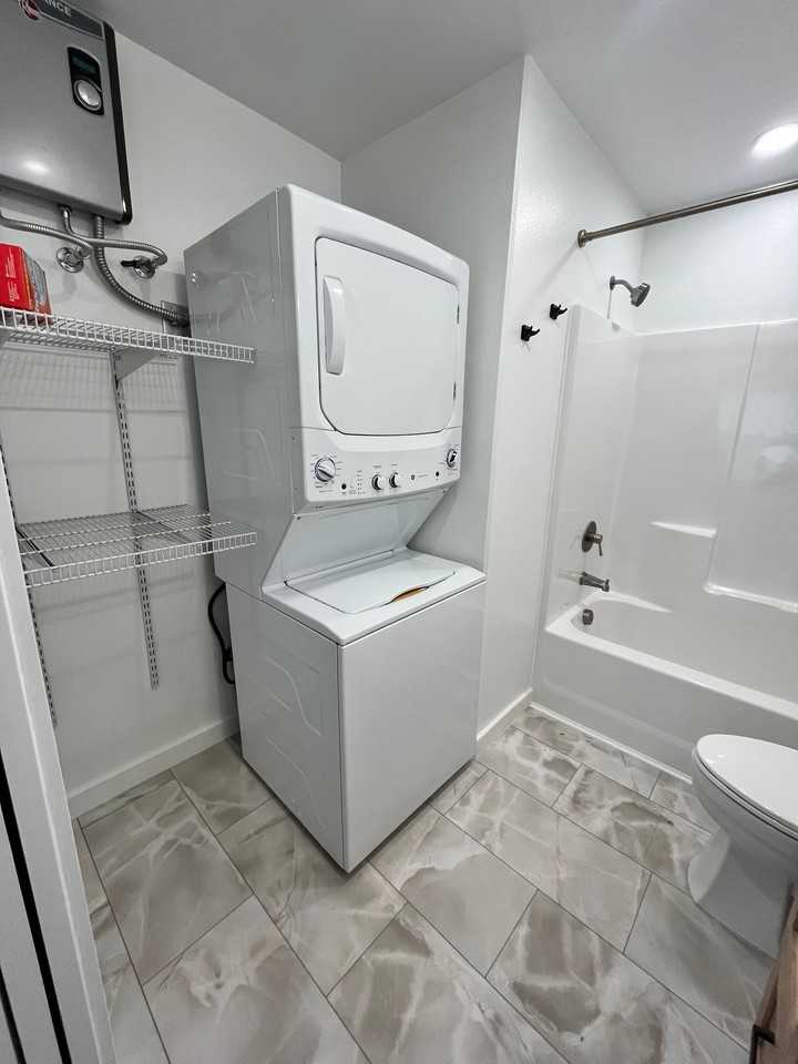 1144 Helena St - Photo 6 of 11