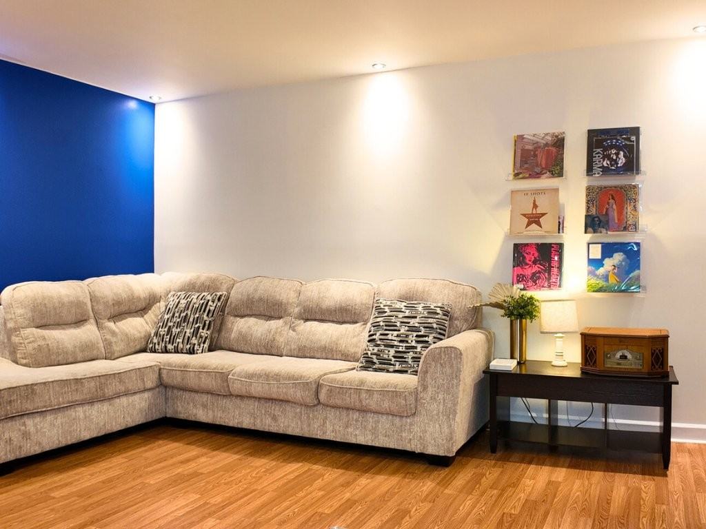 2231 Castle Rock Sq #21C - Photo 2 of 17