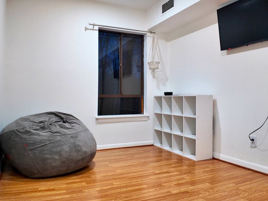 2231 Castle Rock Sq #21C - Photo 4 of 17