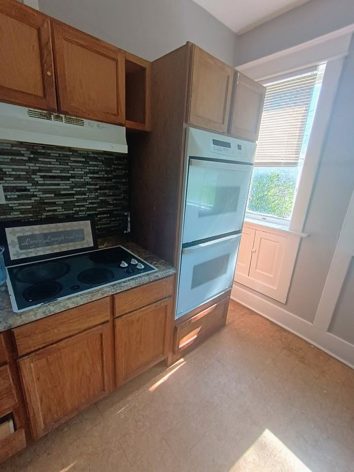 1312 Temple Pl #2ndFL - Photo 3 of 10