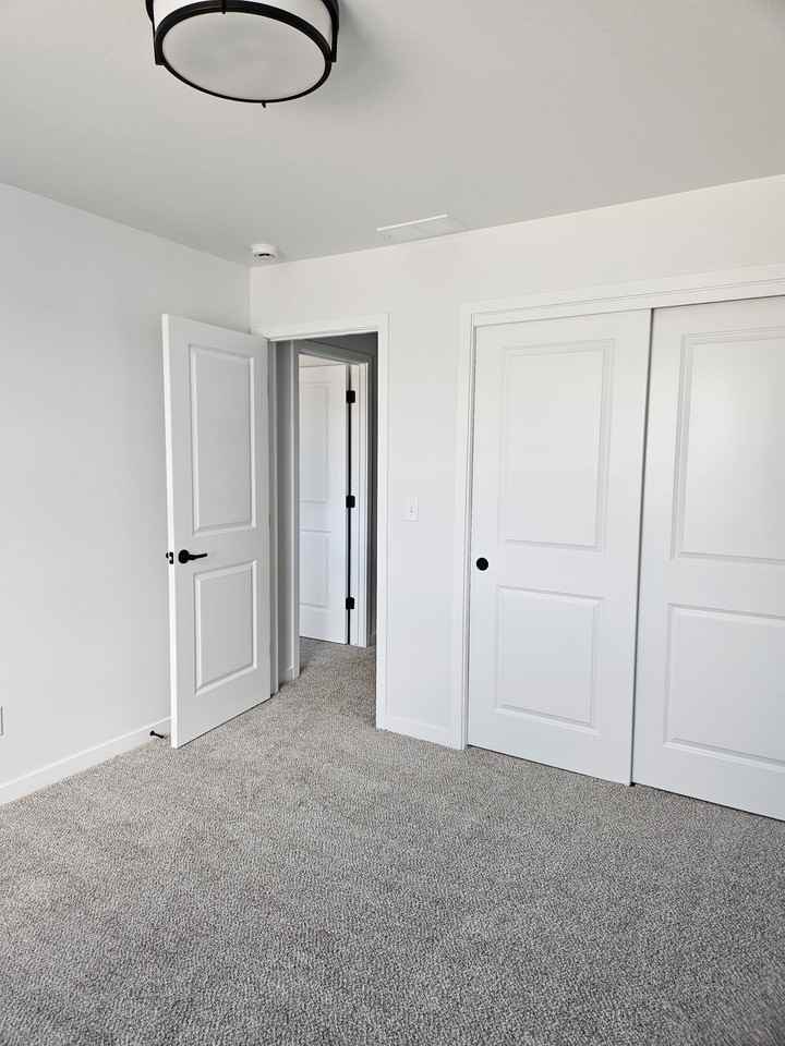 1202 S 9th St - Photo 7 of 13