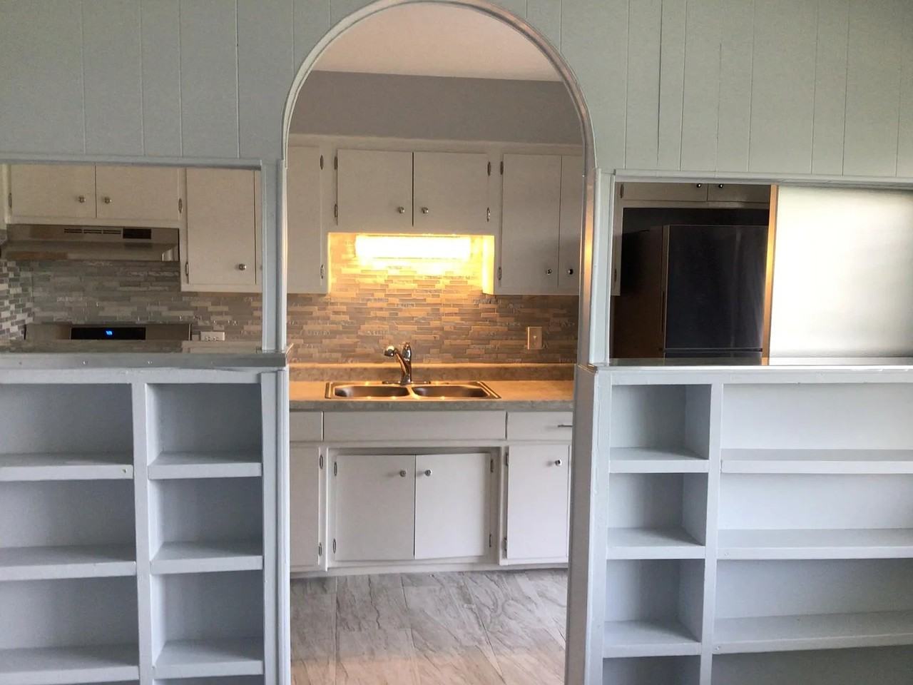 7043 S East End Ave #2D - Photo 5 of 12