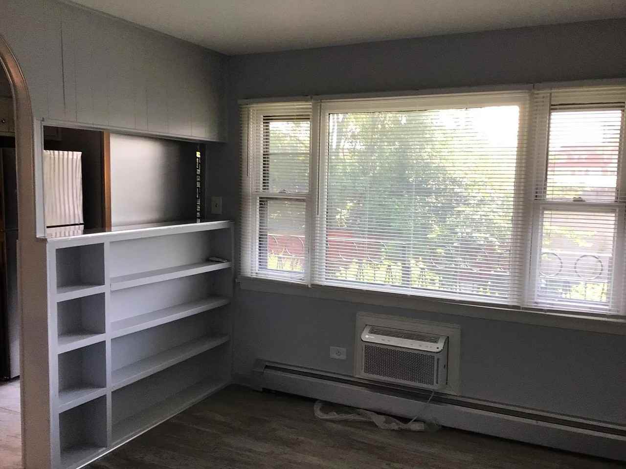 7043 S East End Ave #2D - Photo 7 of 12