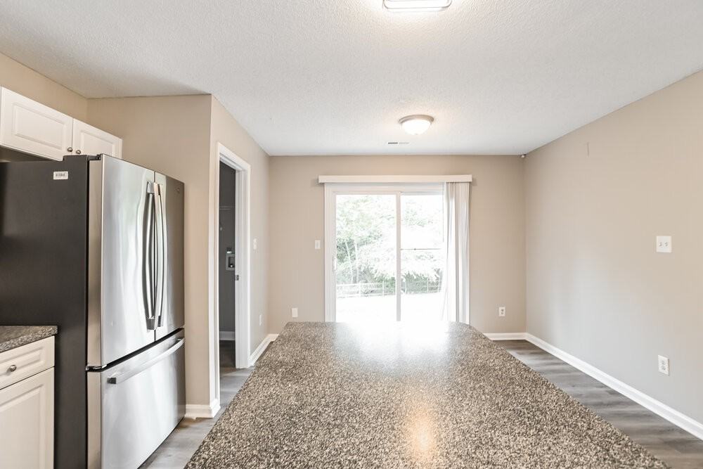 941 Milkwood Ln - Photo 7 of 19