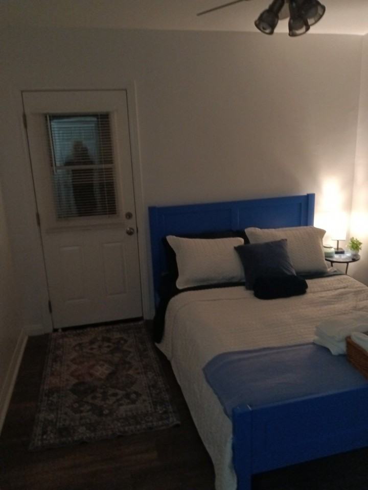 7248 Shoshone Ave - Photo 3 of 7