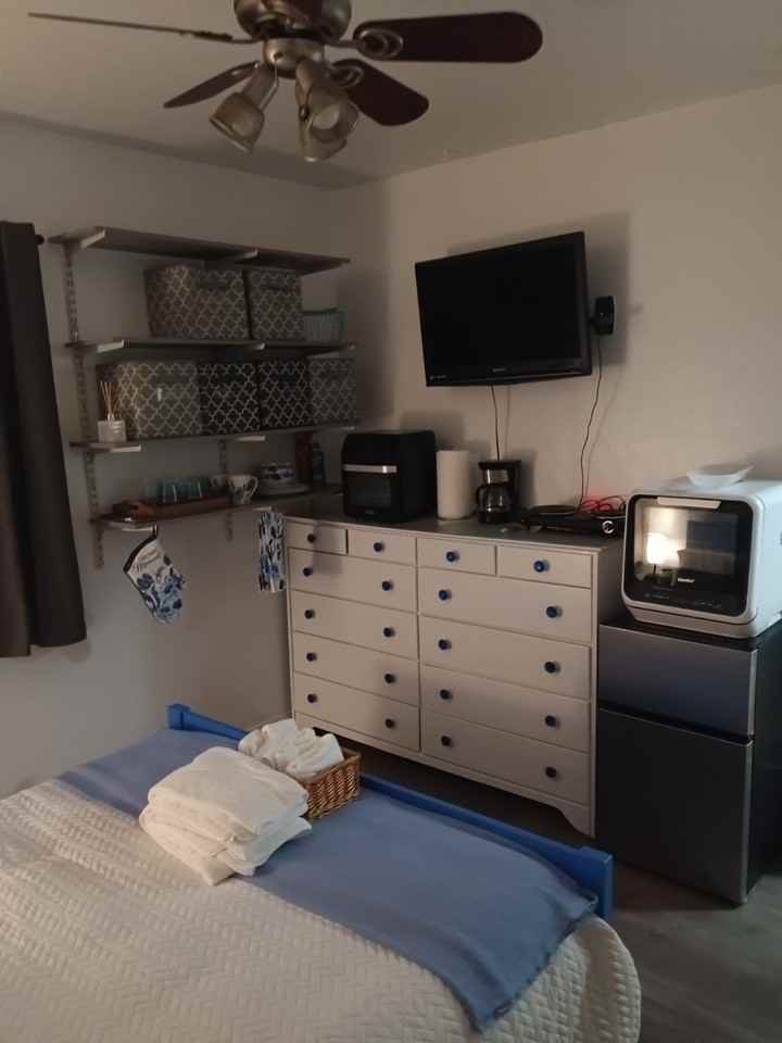 7248 Shoshone Ave - Photo 4 of 7