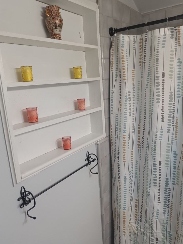 7248 Shoshone Ave - Photo 6 of 7