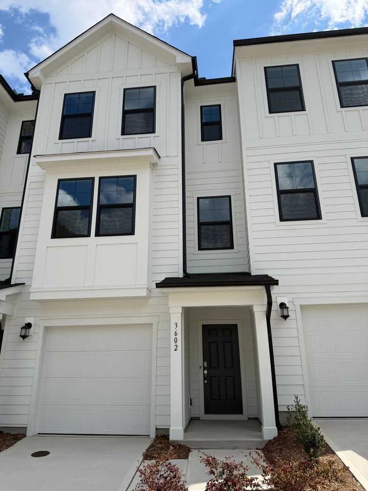 3602 Elm Grove Ln - Photo 2 of 20