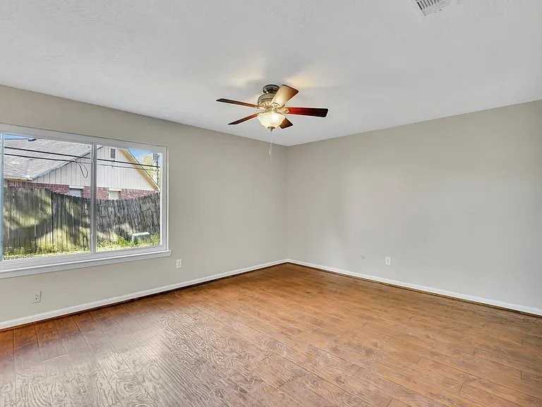 19734 Lake Hollow Ln - Photo 7 of 14