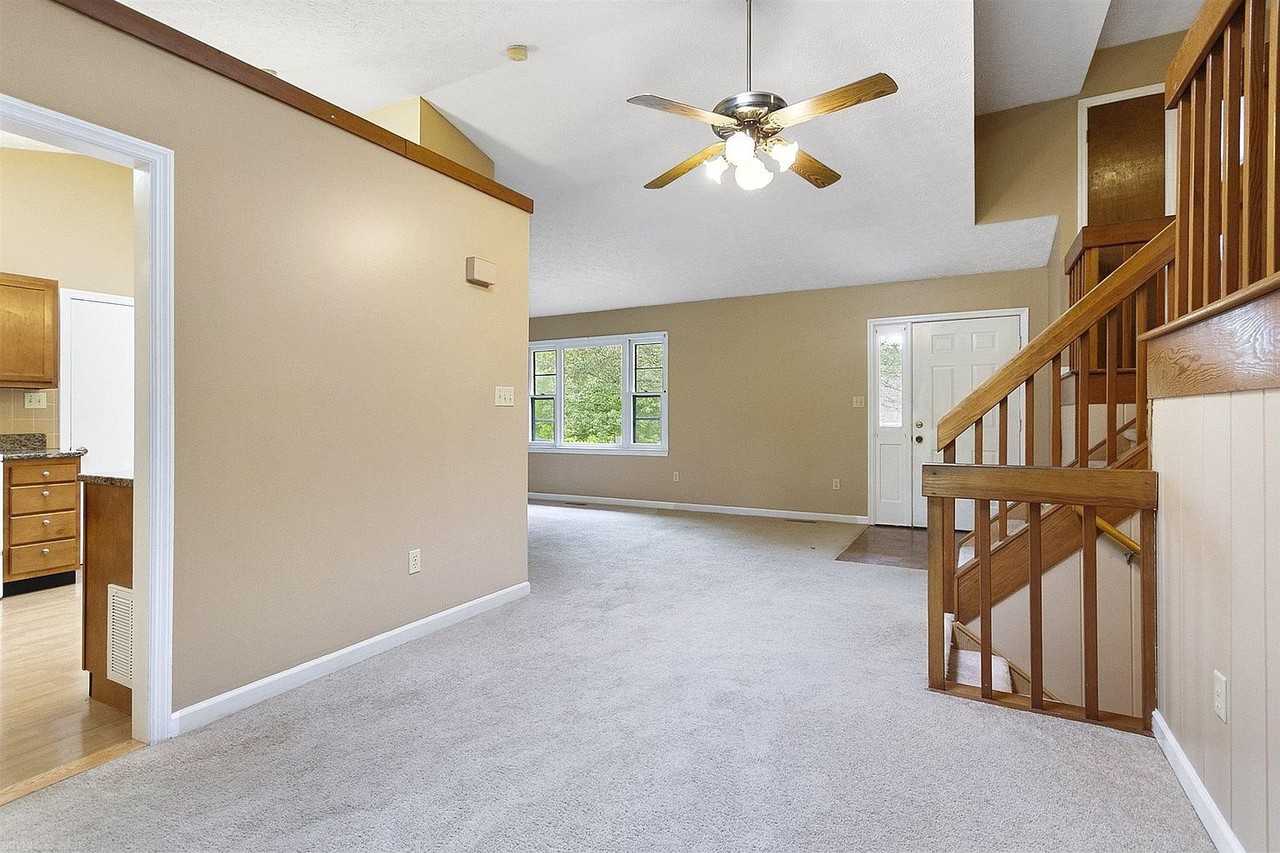 305 Cherokee Dr - Photo 5 of 16