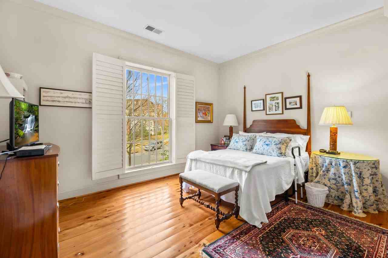 459 Fenton Pl - Photo 3 of 20