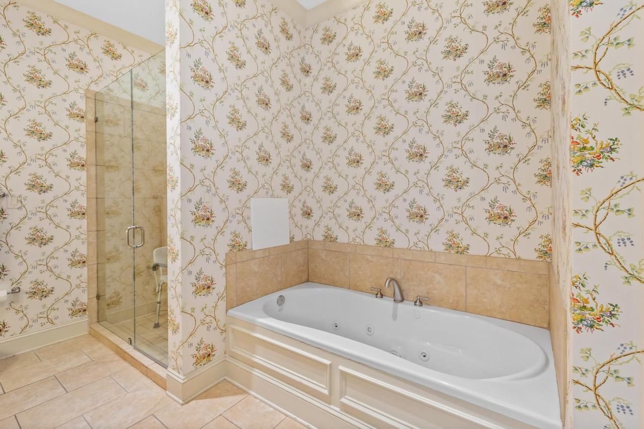 459 Fenton Pl - Photo 5 of 20