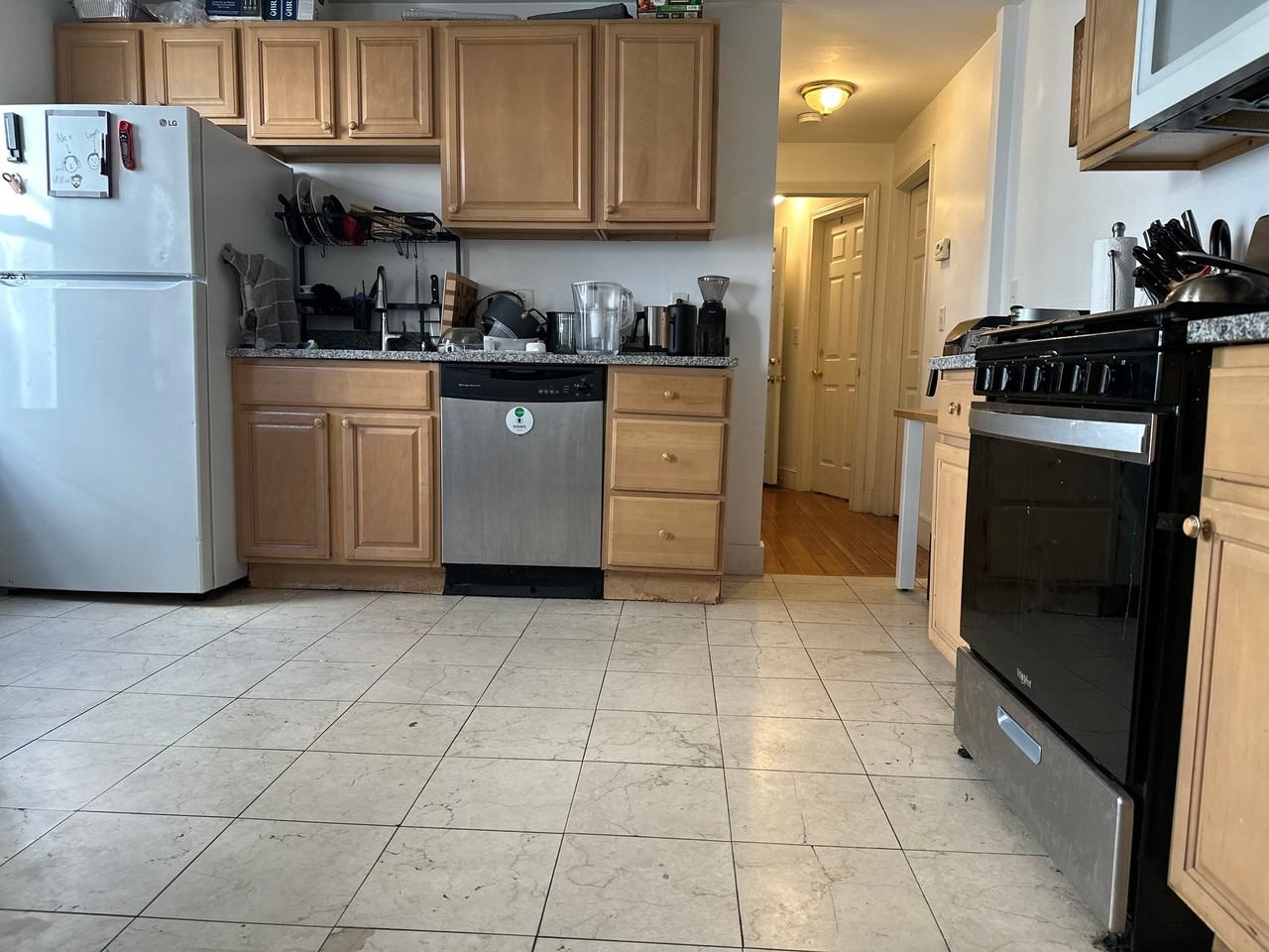 27 Brackett St - Photo 2 of 9