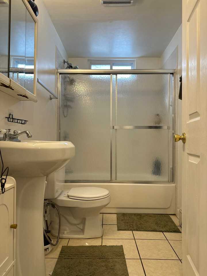 27 Brackett St - Photo 4 of 9