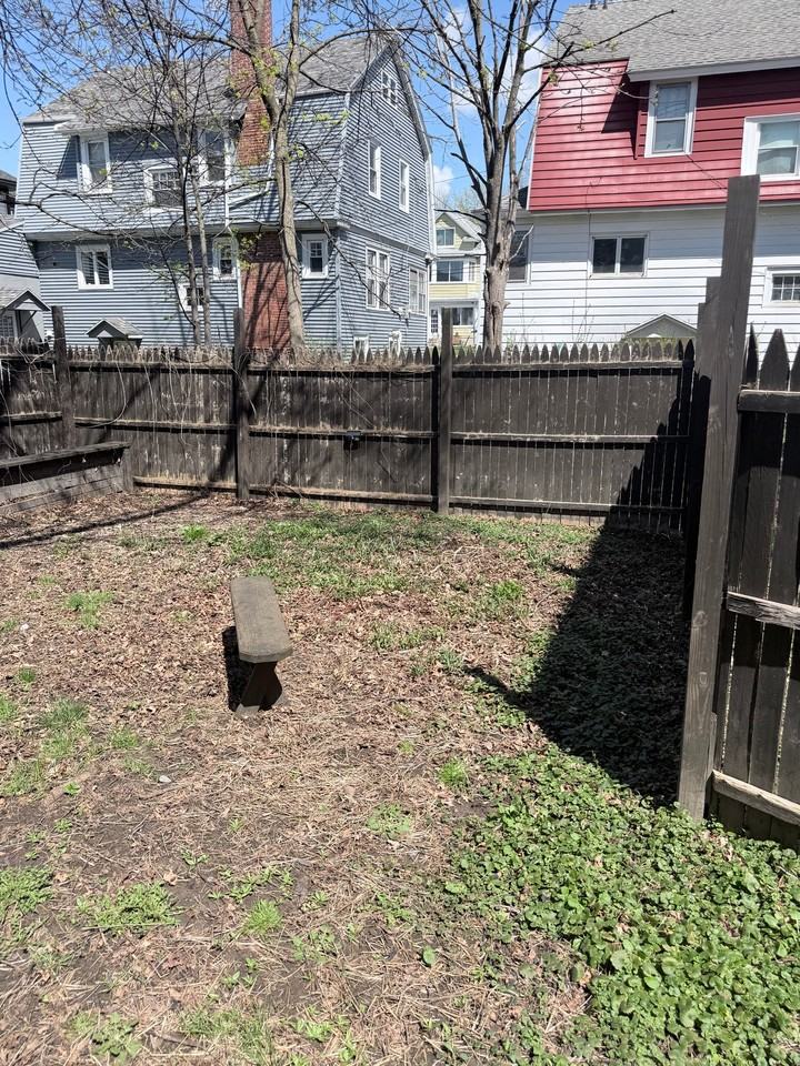 2129 James St - Photo 5 of 11