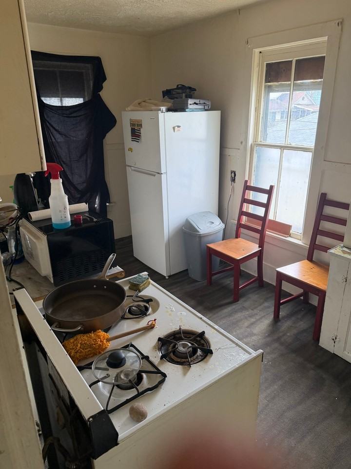 203 W Front St #2ndFL - Photo 3 of 6