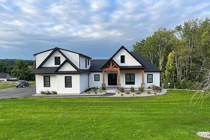 222 Brookview Dr #1 - Photo 2 of 15