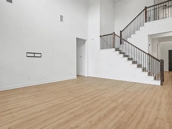 104 Rocky River Rd - Photo 2 of 9