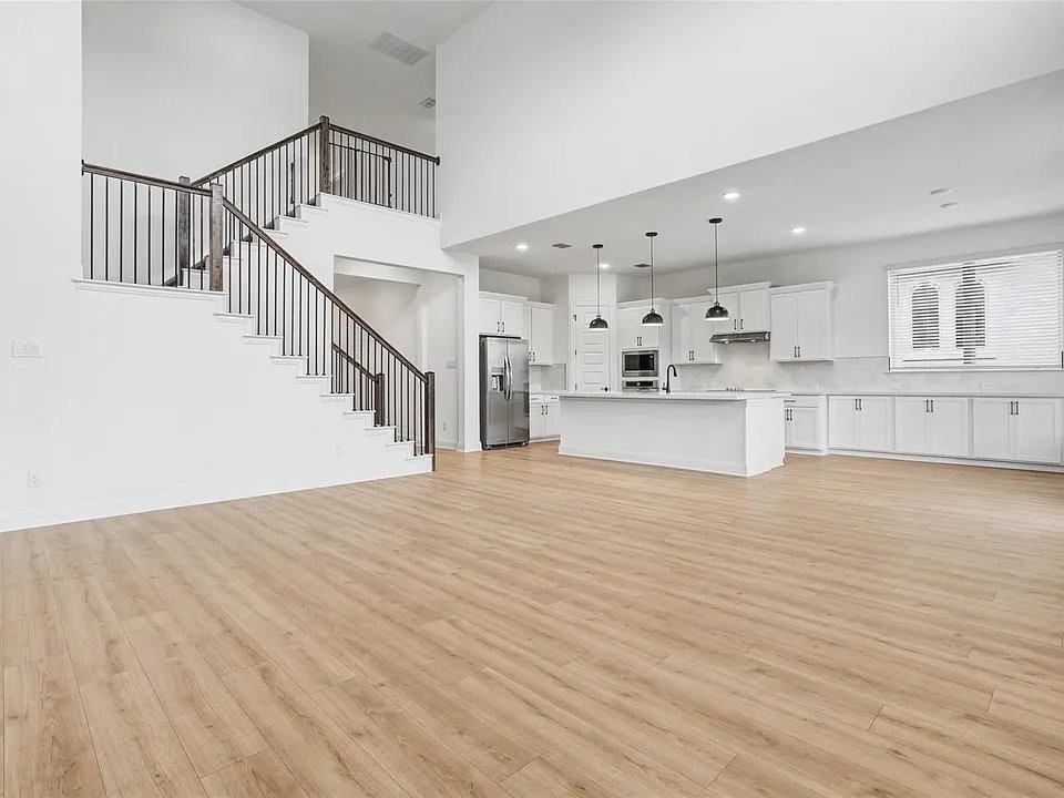 104 Rocky River Rd - Photo 3 of 9