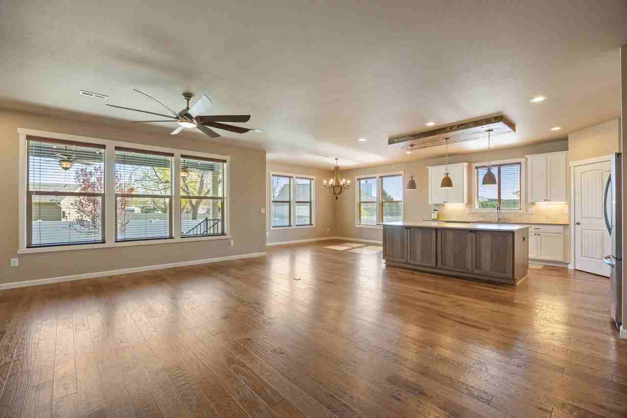 4609 E Junco St - Photo 6 of 20