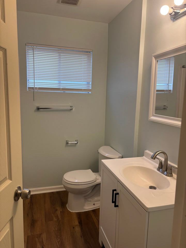 1106 Macdonald Ave - Photo 6 of 11