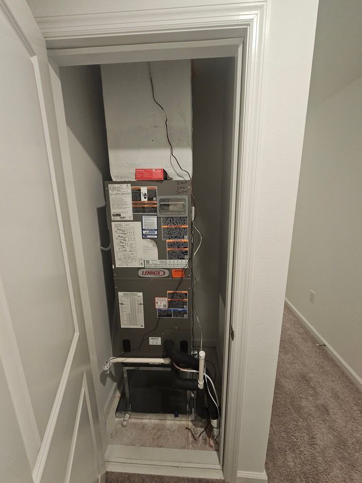 11917 Sylvia St - Photo 3 of 17