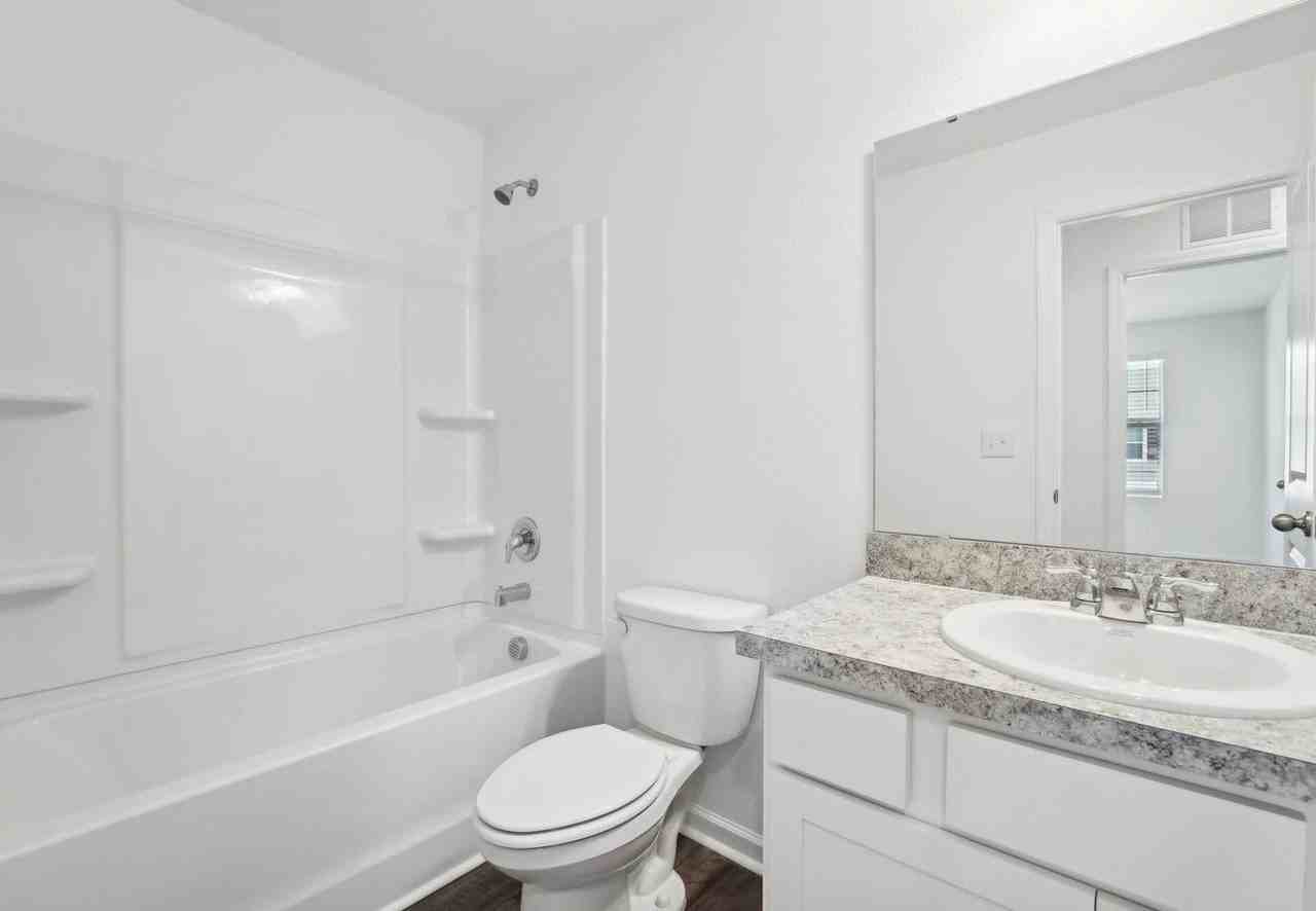 11917 Sylvia St - Photo 7 of 17