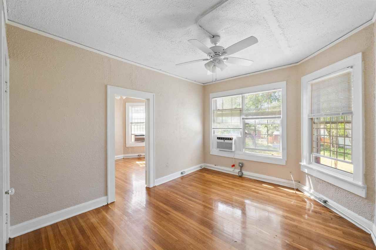 323 N Westland Ave #10 - Photo 2 of 7