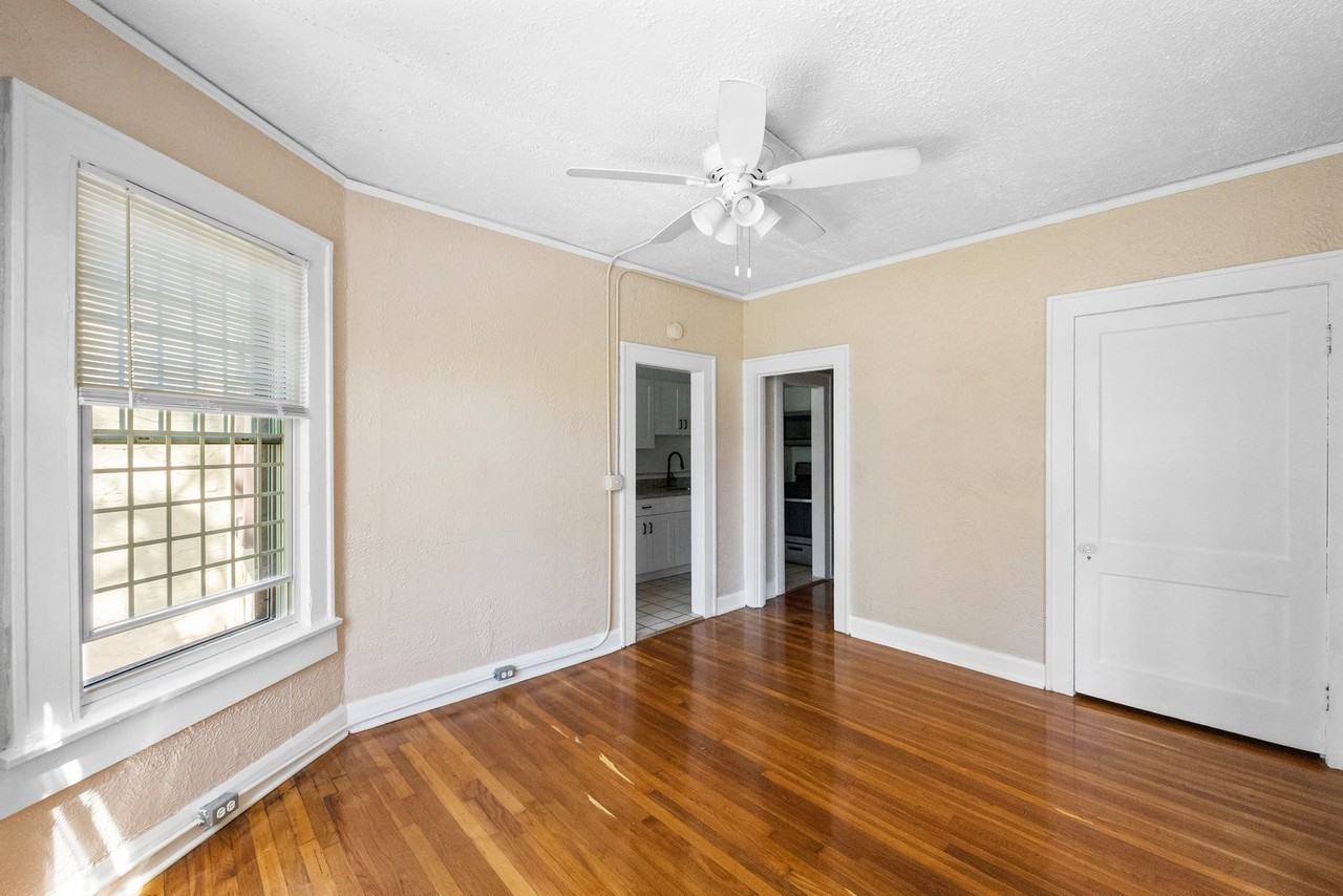 323 N Westland Ave #10 - Photo 6 of 7