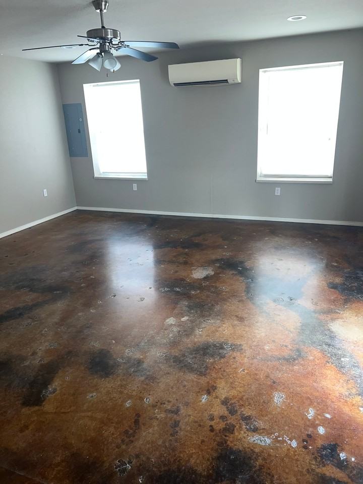 8150 Eastst Street South - Photo 5 of 9